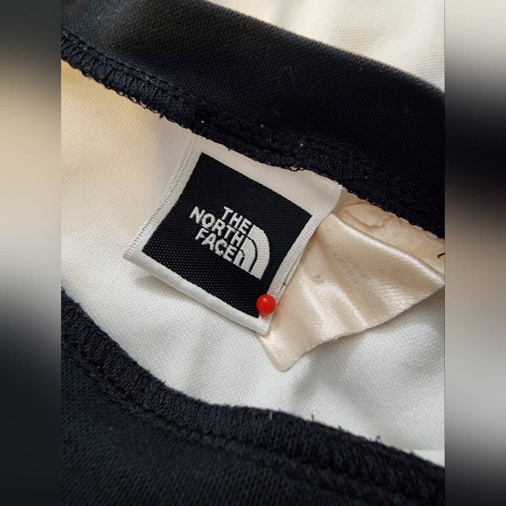The North Face Shirt, Men's Medium White & Black Flight Series Pullover Shirt - Picture 7 of 7